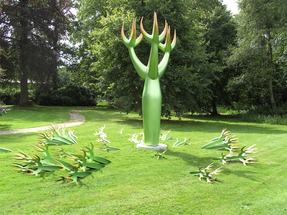 foto Large glassfiber sculpture for Gonda van der Zwaag