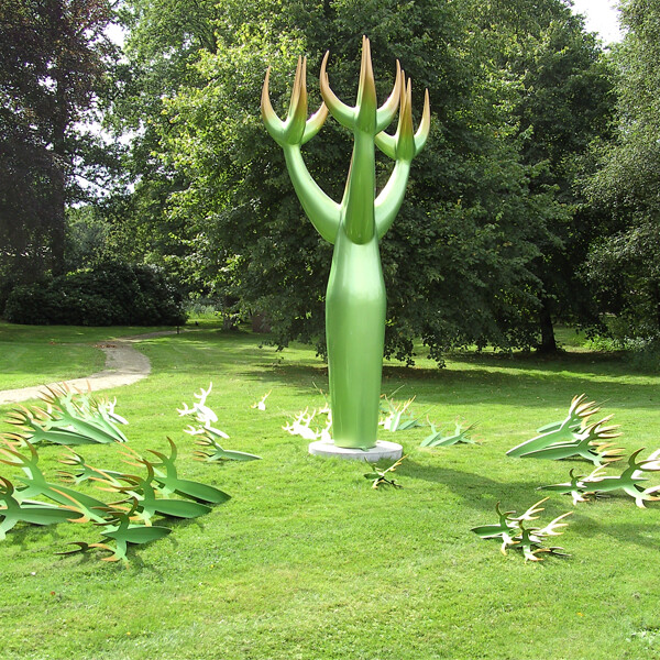 Large glassfiber sculpture for Gonda van der Zwaag