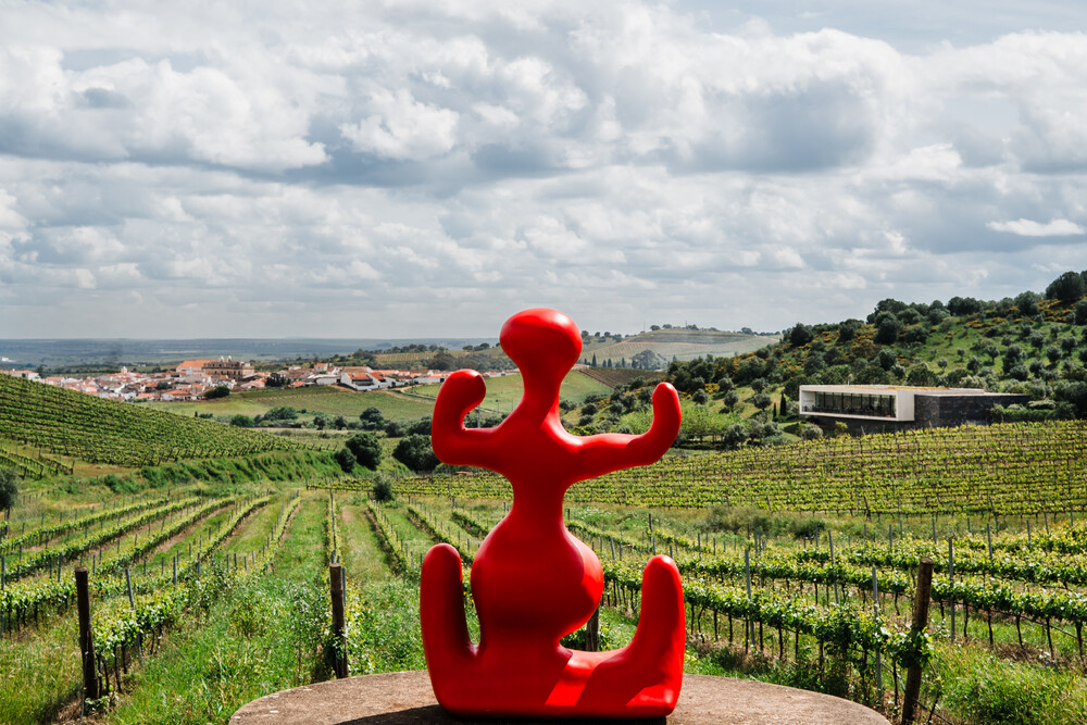 Müge Yilmaz, 'Goddess of Harvest', 2025 (photo: Lais Pereira)