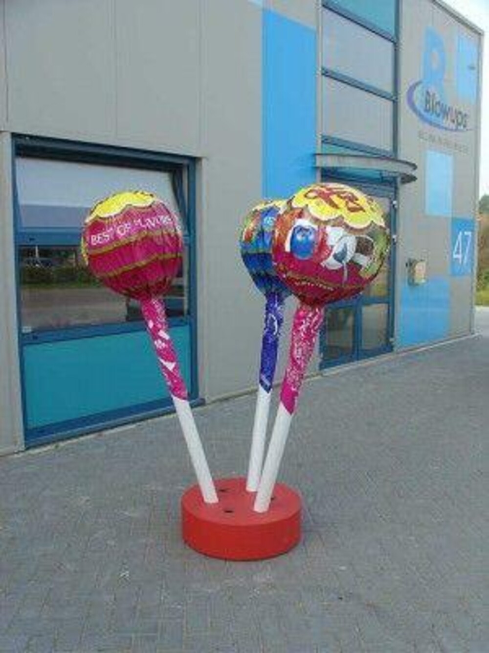 Blow Ups - In opdracht van Gielissen realiseerde Blowups deze vergrote Chupa Chups