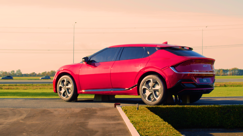 Giant KIA EV6 produced for KIA NL. Large eyecatcher near the highway.