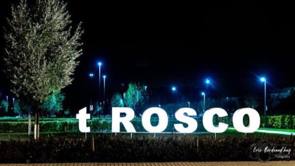 Grote polyester 3D letters voor sportcomplex 't Rosco in Ronse