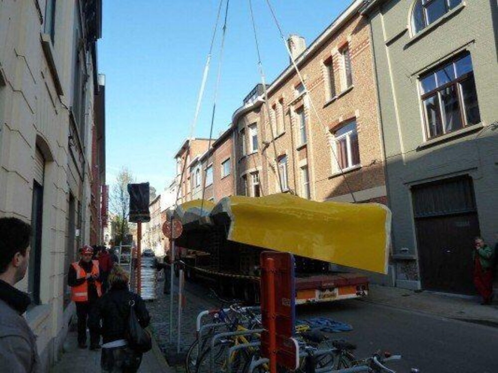 Blowups realiseerde voor Nick Ervinck het immense CIRBUATS kunstwerk in Gent.