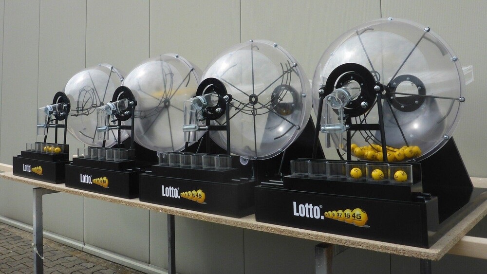 foto Giant Lotto machines