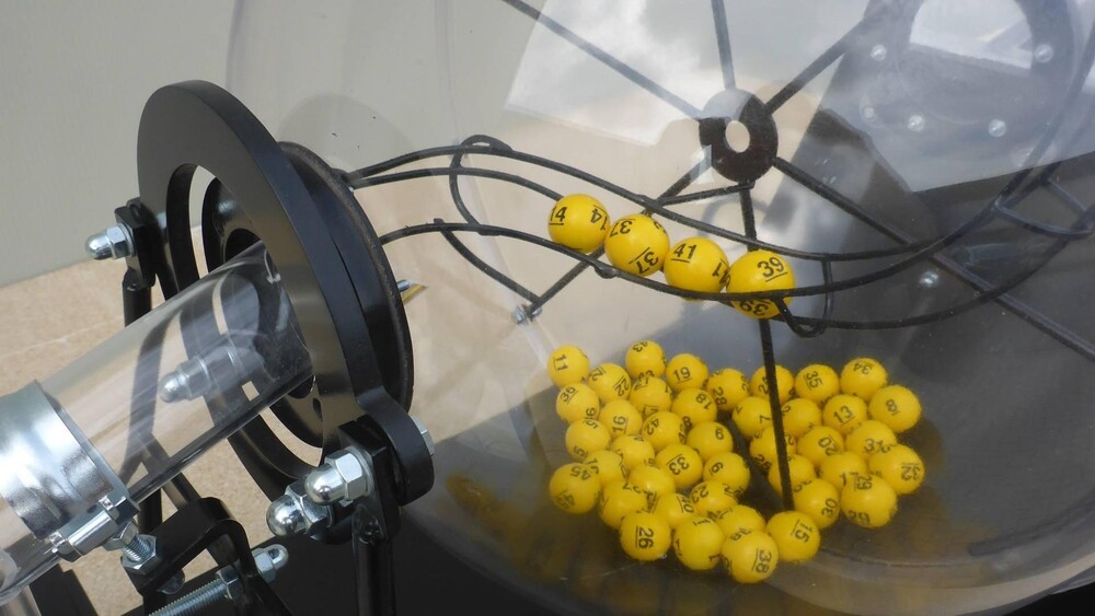 Blowups maakte 15 echt werkende Lotto machines. Kopie van origineel.