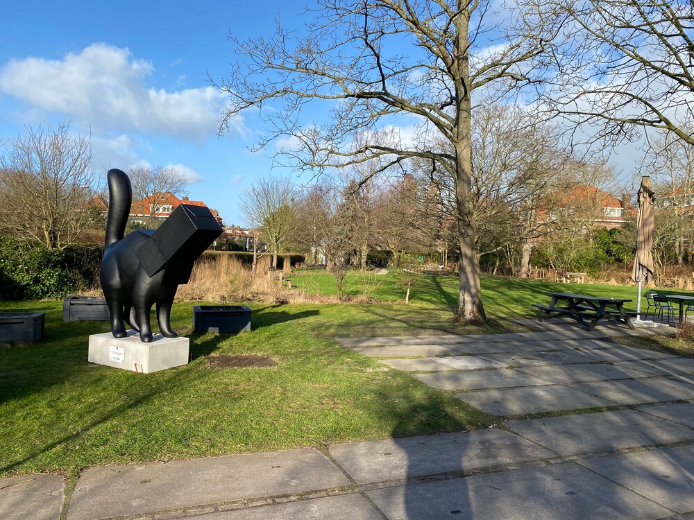 Polyester beeld zwarte kat