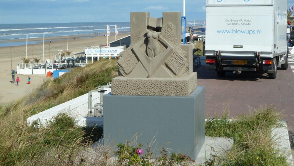 foto Replica zandsculptuur van winnaar EK Zandsculpturen 2017