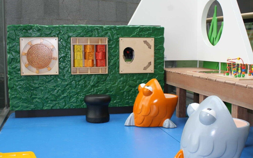 foto Custom made indoor playground  Maasziekenhuis
