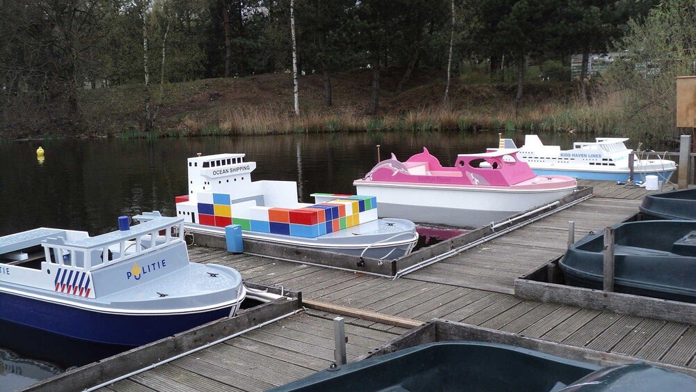 Speelobjecten - Blowups realiseerde voor Mini Port World waterspeeltoestellen.