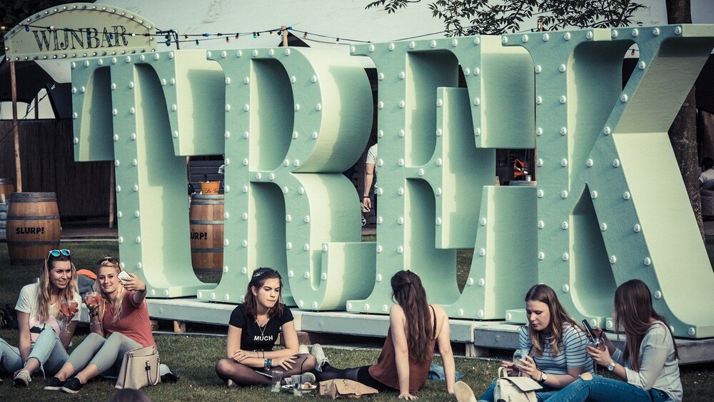 Grote 3D letters met verlichting. TREK Food Truck Festival 2017. Opdracht van Four Entertainment. Gemaakt door Blowups in Heijen.