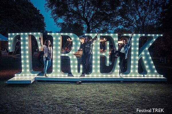 Grote 3D letters met verlichting. TREK Food Truck Festival 2017. Opdracht van Four Entertainment. Gemaakt door Blowups in Heijen.