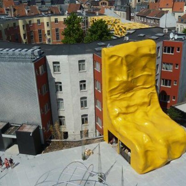 Nick Ervinck WARSUBEC giant sculpture