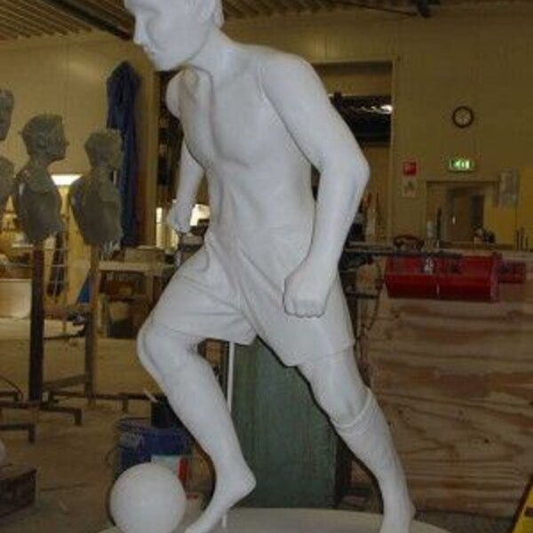3D statue soccer player Nike