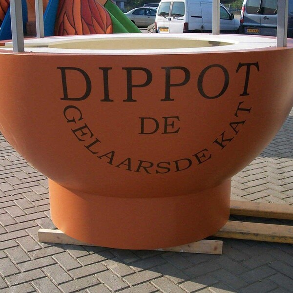 Bistro De Gelaarsde Kat Dippot