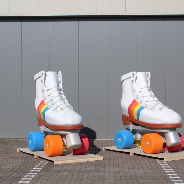 Large rollerblades for Plopsaland