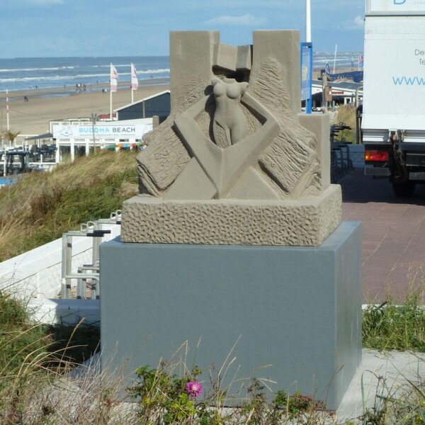 Replica sand sculpture Zandvoort 2017
